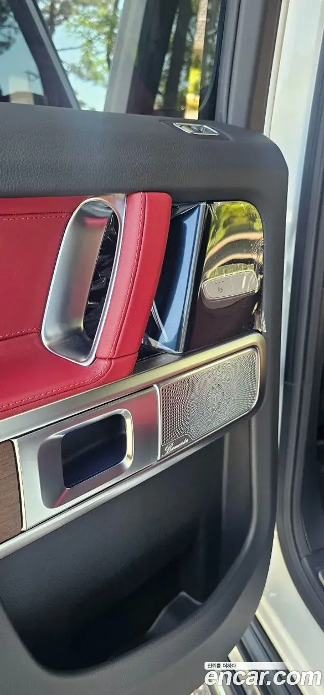 Mercedes-Benz G-Class 2026 — Photo 10/20