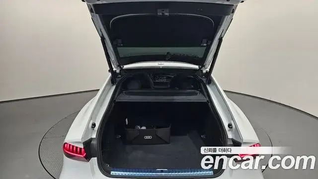 Audi RS7 2023 — Photo 31/36