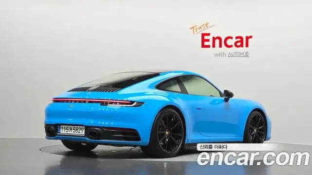 Porsche 911 2020 — Şəkil 29/33
