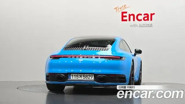 Porsche 911 2020 — Şəkil 9/33