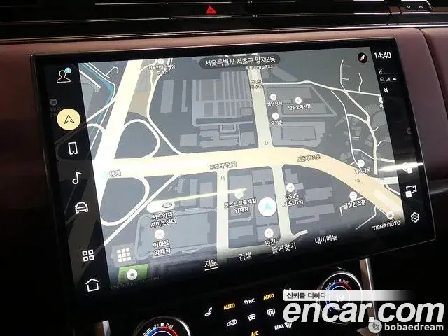 Land Rover Range Rover 2022 — Photo 6/20
