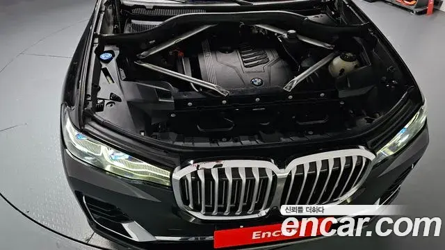 BMW X7 2021 — Photo 6/20