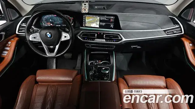 BMW X7 2021 — Photo 7/20