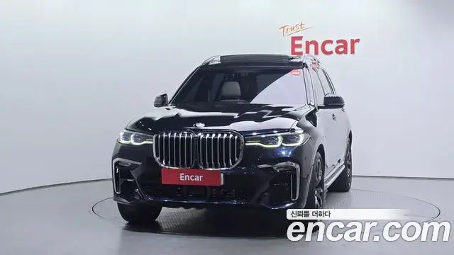 BMW X7 2020 — Photo 11/35