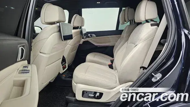 BMW X7 2020 — Photo 3/35