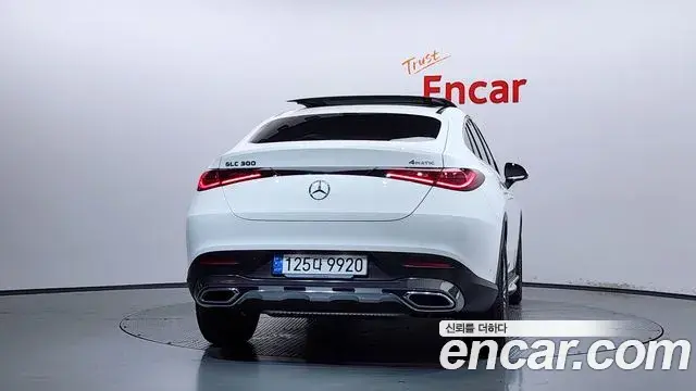 Mercedes-Benz GLC-Class 2024 — Photo 21/33