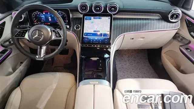 Mercedes-Benz GLC-Class 2024 — Photo 18/33