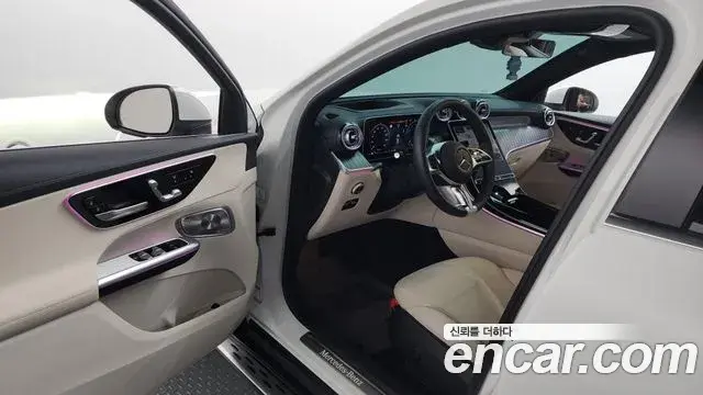 Mercedes-Benz GLC-Class 2024 — Photo 15/33