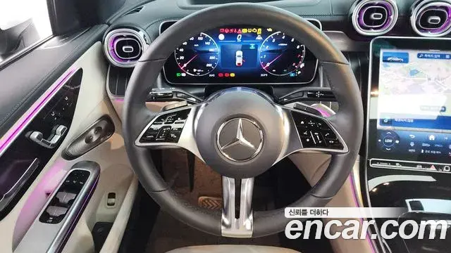 Mercedes-Benz GLC-Class 2024 — Photo 29/33