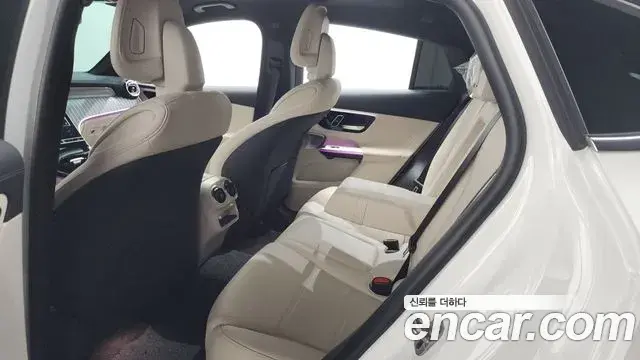 Mercedes-Benz GLC-Class 2024 — Photo 4/33