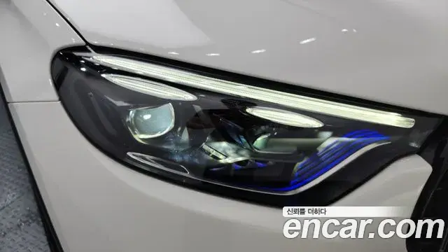 Mercedes-Benz GLC-Class 2024 — Photo 13/33