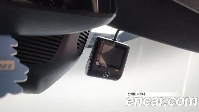 Mercedes-Benz GLC-Class 2024 — Photo 11/33