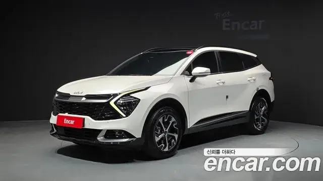 Kia Sportage 2024 — Фото 1/20