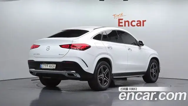Mercedes-Benz GLE-Class 2021 — Фото 2/20