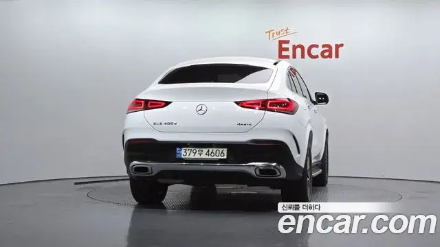 Mercedes-Benz GLE-Class 2021 — Фото 4/20