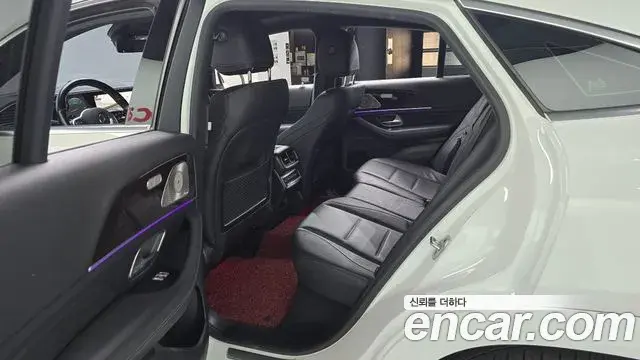 Mercedes-Benz GLE-Class 2021 — Фото 11/20