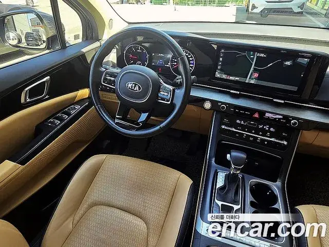 Kia Carnival 2021 — Фото 5/18