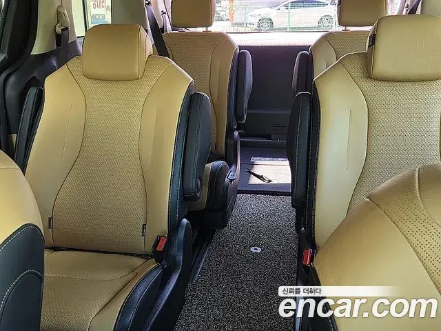 Kia Carnival 2021 — Фото 9/18