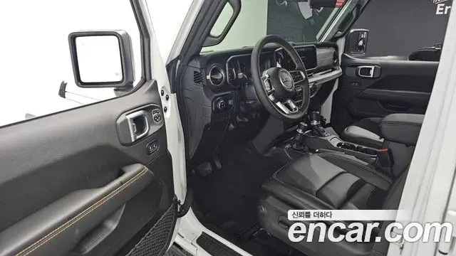 Jeep Wrangler 2024 — Photo 26/30