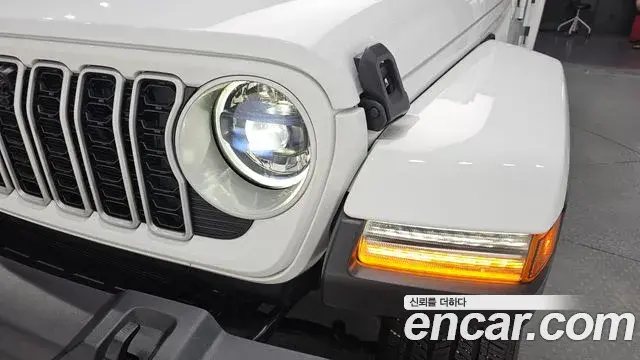 Jeep Wrangler 2024 — Photo 21/30