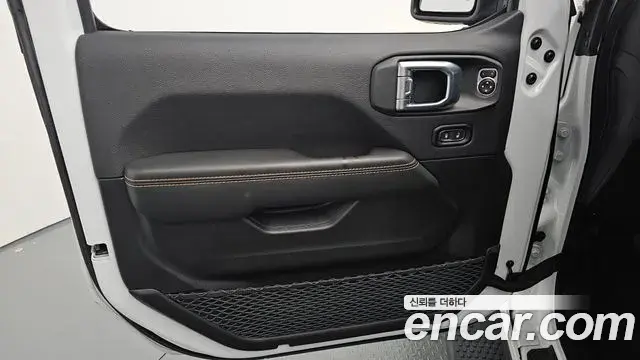 Jeep Wrangler 2024 — Photo 30/30