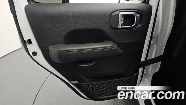 Jeep Wrangler 2024 — Photo 14/30
