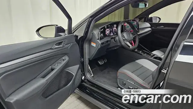 Volkswagen Golf 2026 — ფოტო 6/32