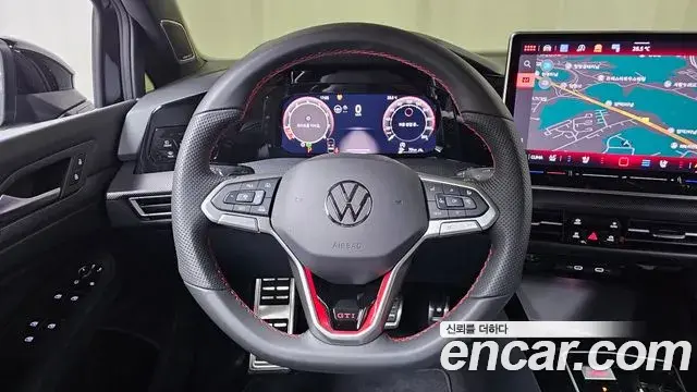 Volkswagen Golf 2026 — ფოტო 2/32