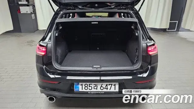 Volkswagen Golf 2026 — ფოტო 27/32