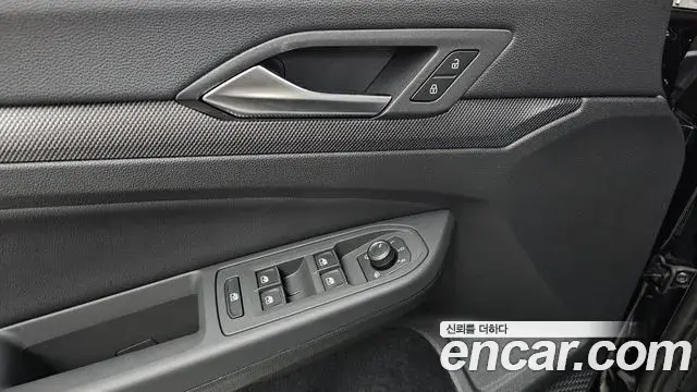Volkswagen Golf 2026 — ფოტო 30/32