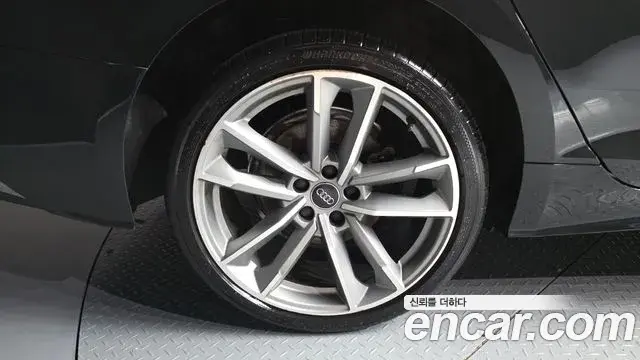 Audi A5 2020 — ფოტო 2/20