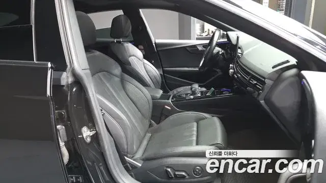 Audi A5 2020 — ფოტო 7/20