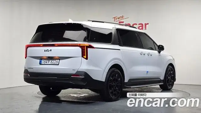Kia Carnival 2025 — ფოტო 27/32