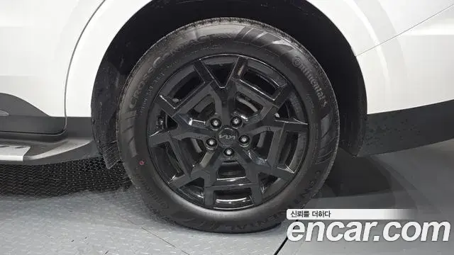 Kia Carnival 2025 — ფოტო 6/32