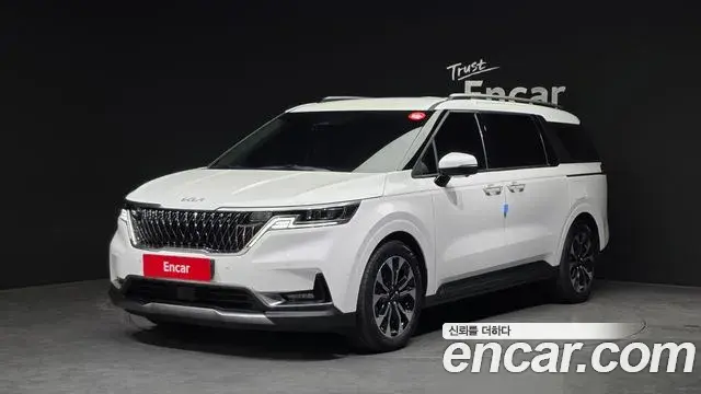 Kia Carnival 2022 — Photo 1/20