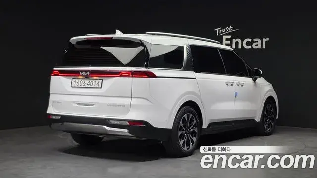 Kia Carnival 2022 — Photo 2/20