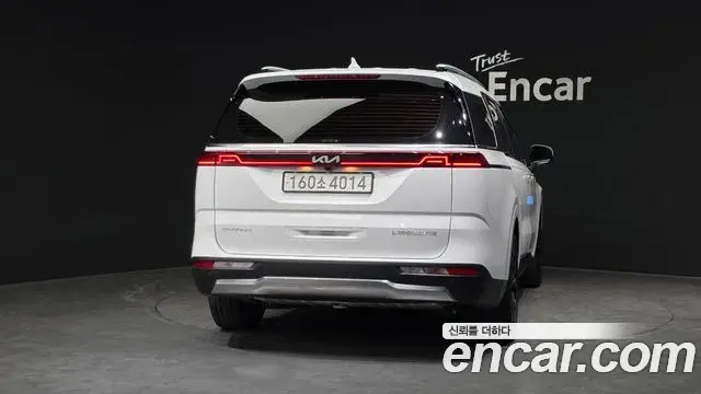 Kia Carnival 2022 — Photo 4/20