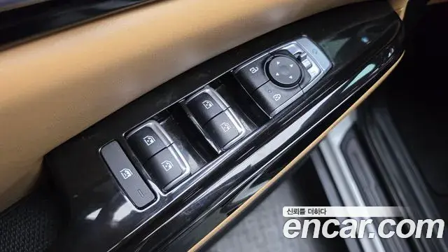 Kia Carnival 2022 — Photo 13/20