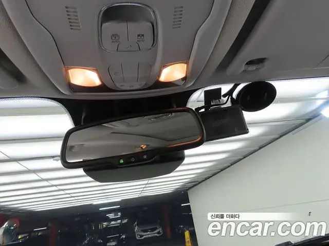 Jeep Renegade 2020 — Фото 14/20