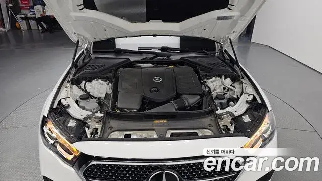 Mercedes-Benz E-Class 2024 — Şəkil 10/34