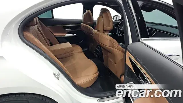 Mercedes-Benz E-Class 2024 — Şəkil 3/34