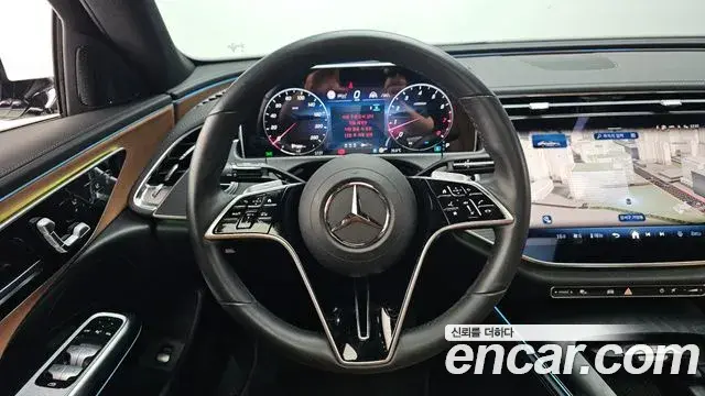 Mercedes-Benz E-Class 2024 — Şəkil 31/34