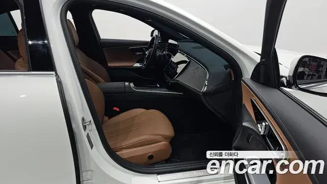Mercedes-Benz E-Class 2024 — Şəkil 18/34