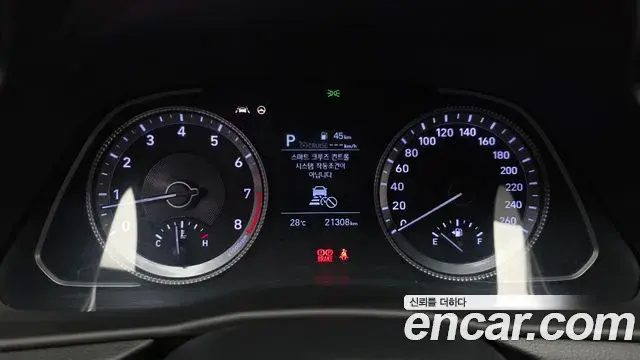 Hyundai Sonata Hybrid 2019 — Photo 24/30
