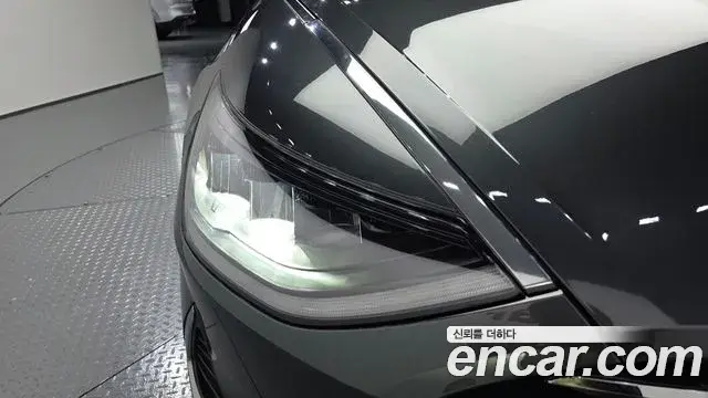 Hyundai Sonata Hybrid 2019 — Photo 23/30