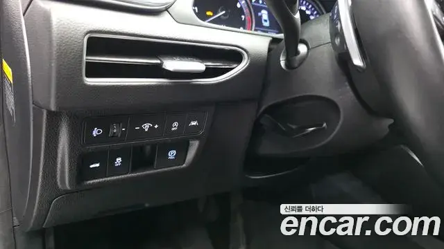 Hyundai Sonata Hybrid 2019 — Photo 6/30