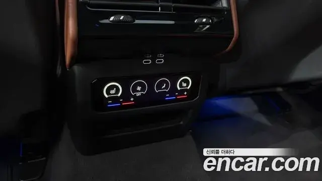 BMW 5 Series 2025 — ფოტო 7/34