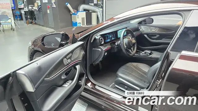 Mercedes-Benz CLS-Class 2019 — Фото 10/20