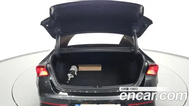 Kia K5 2022 — Photo 11/34