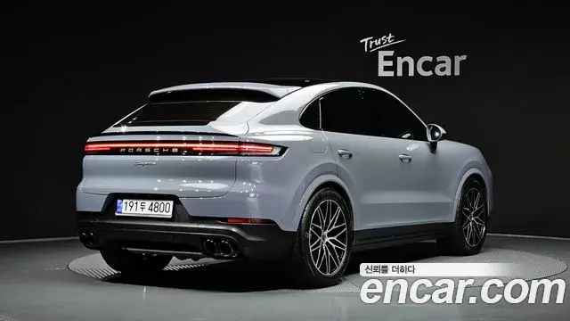 Porsche Cayenne 2024 — ფოტო 37/38